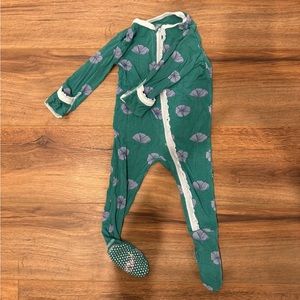 Kickee Pants 6-9 Month Zip up Pajamas